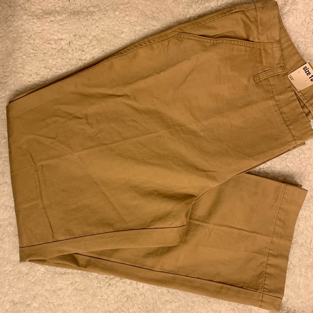 Women’s low rise pants